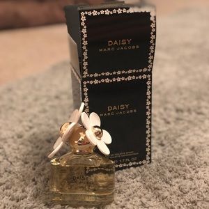 DAISY BY MARC JACOBS